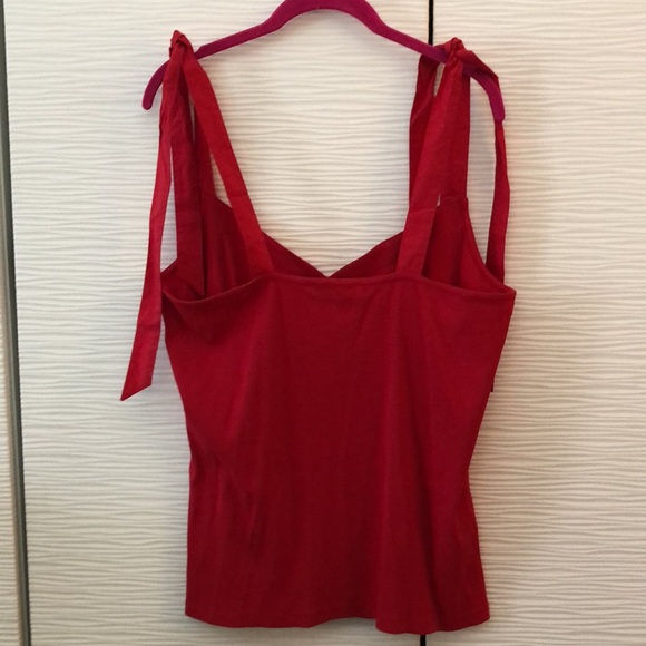 NWT LOFT red ribbed tank top with adjustable, tying straps. - Picture 3 of 4